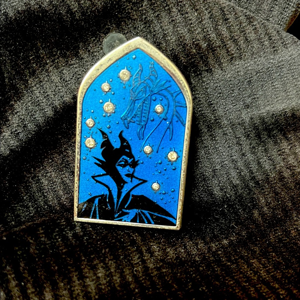 Maleficent Disney trading pin